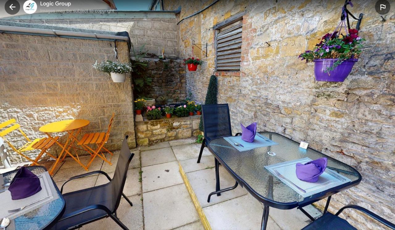 Siam Cottage Guesthouse Over 300 Years Old With Thai Restaurant Moreton-in-Marsh Luaran gambar
