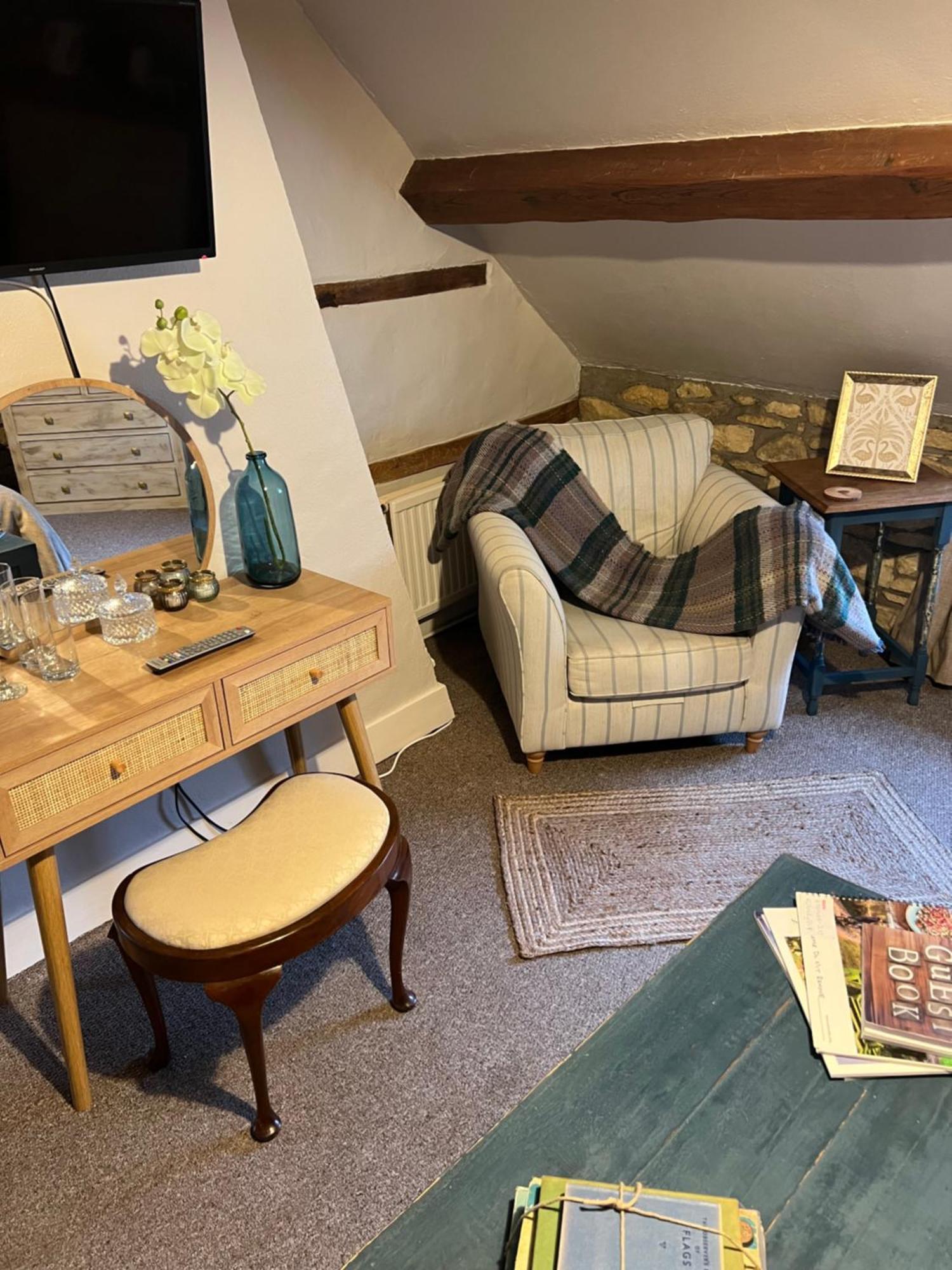 Siam Cottage Guesthouse Over 300 Years Old With Thai Restaurant Moreton-in-Marsh Luaran gambar
