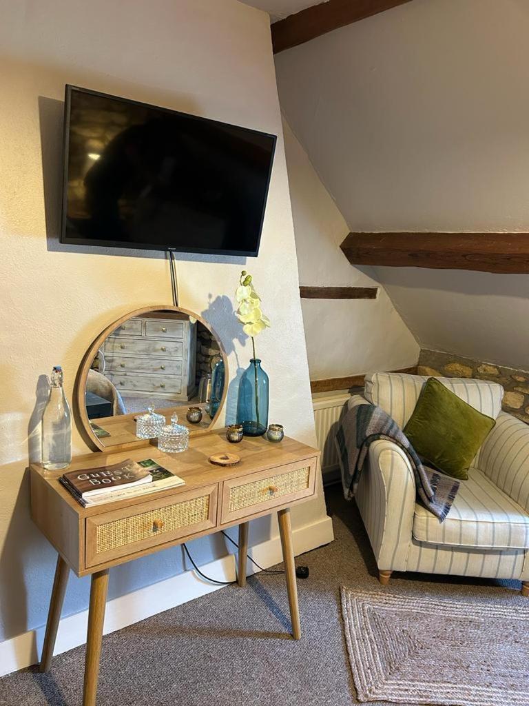 Siam Cottage Guesthouse Over 300 Years Old With Thai Restaurant Moreton-in-Marsh Luaran gambar