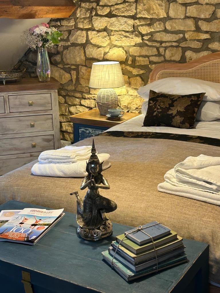 Siam Cottage Guesthouse Over 300 Years Old With Thai Restaurant Moreton-in-Marsh Luaran gambar