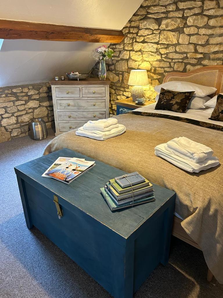 Siam Cottage Guesthouse Over 300 Years Old With Thai Restaurant Moreton-in-Marsh Luaran gambar